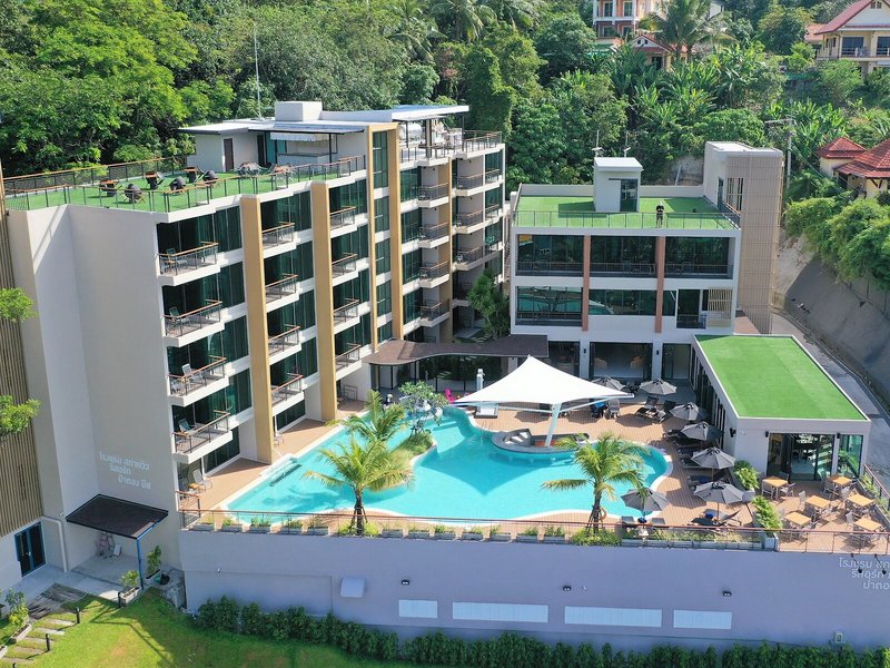 Skyview Resort Phuket 9