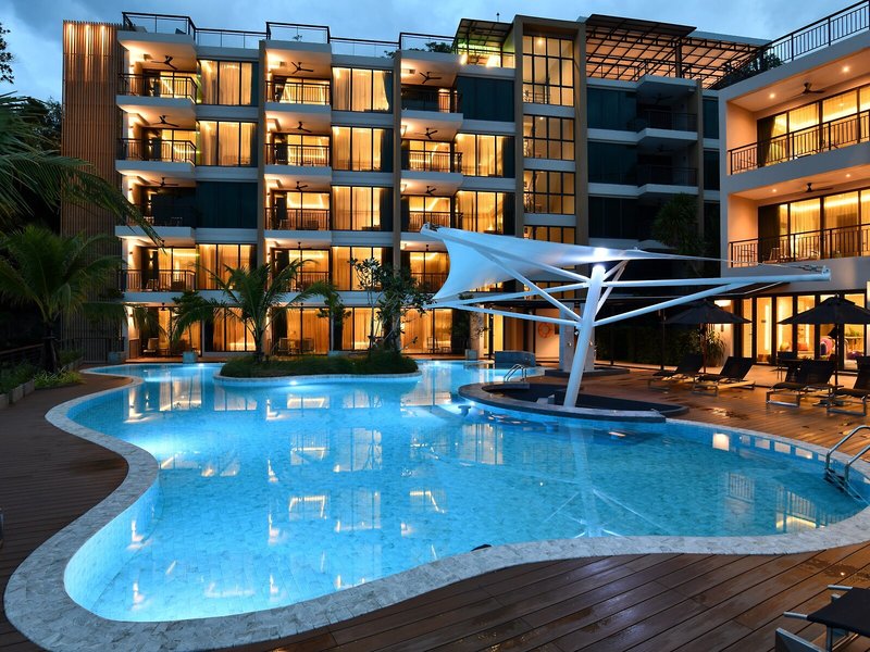 Skyview Resort Phuket 11