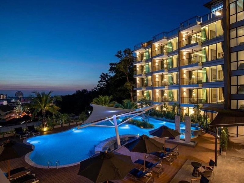 Skyview Resort Phuket 13
