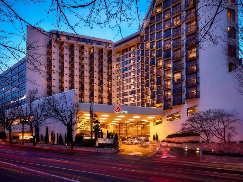 Marriott Portland Downtown Waterfront 3