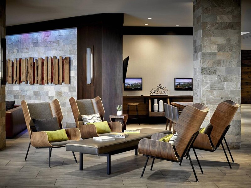 Marriott Portland Downtown Waterfront 12