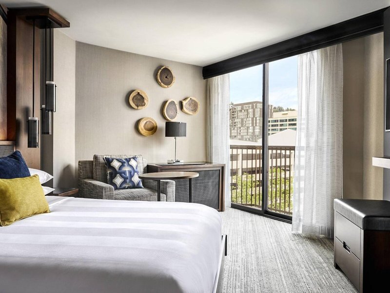 Marriott Portland Downtown Waterfront 29