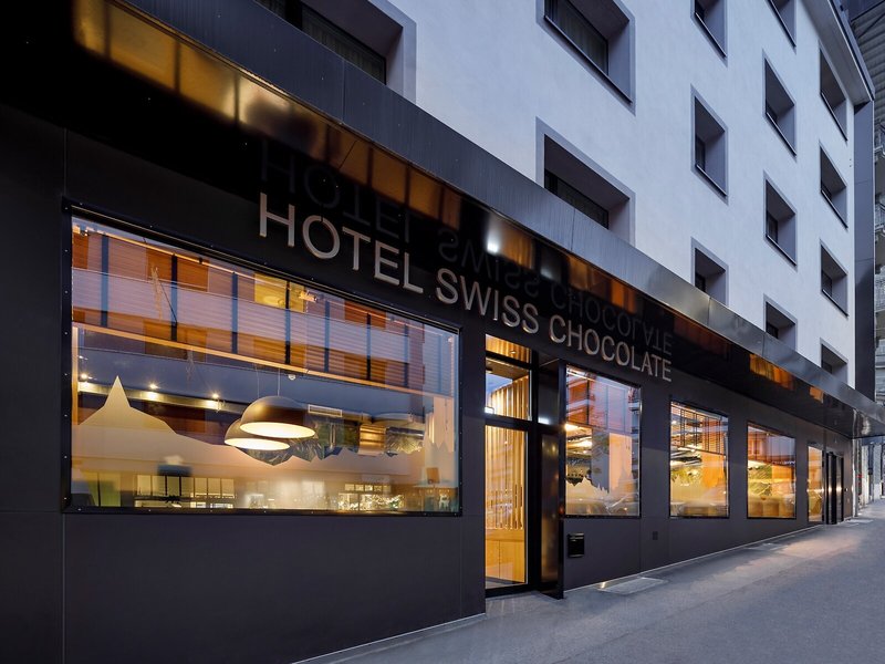 Hotel Lausanne by Fassbind
