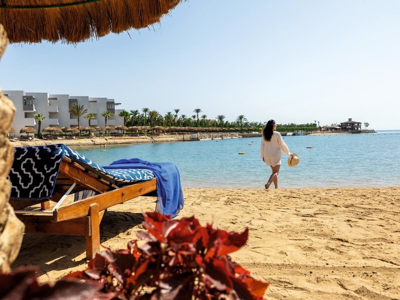 SUNRISE Crystal Bay Resort 4 - Beach