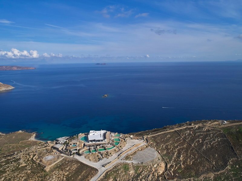 Myconian Panoptis Escape 2