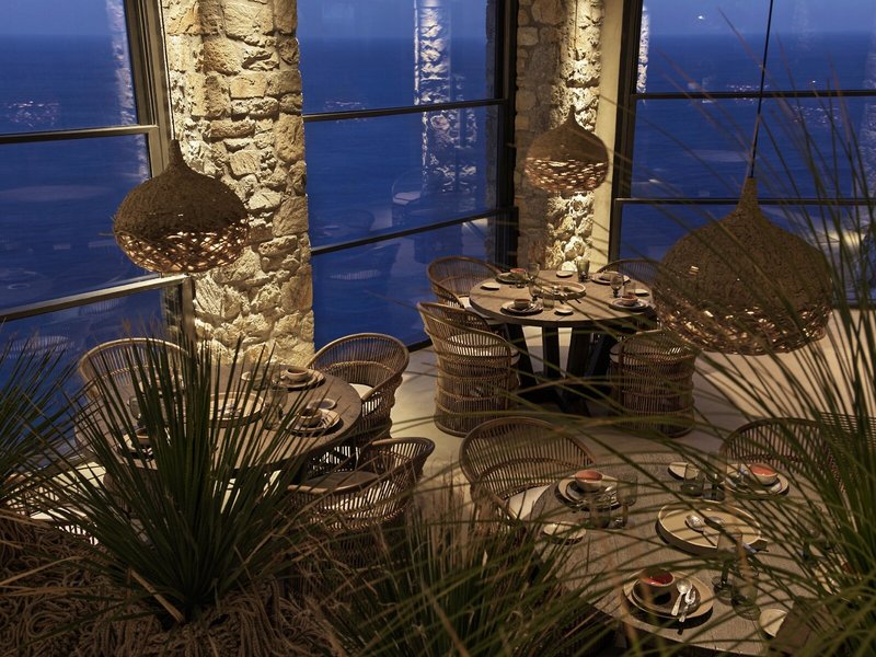 Myconian Panoptis Escape 15