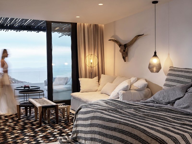 Myconian Panoptis Escape 42