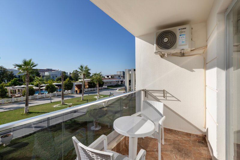 Hotella Resort & Spa 1