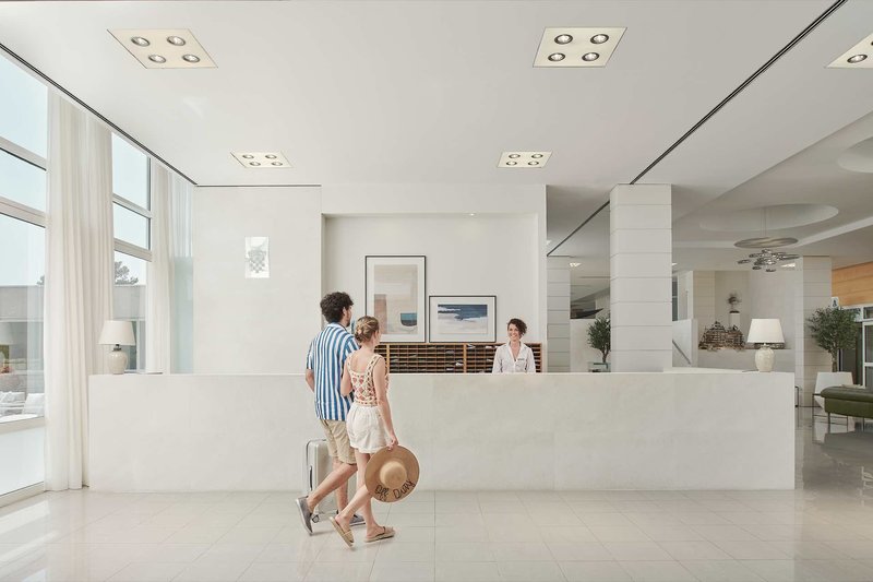 Bluesun Grand Hotel Elaphusa 12