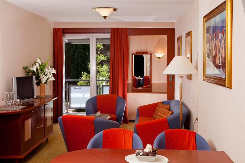 Bluesun Grand Hotel Elaphusa 20