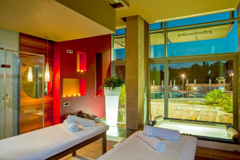 Bluesun Grand Hotel Elaphusa 39