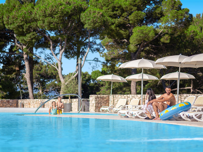 Bluesun Grand Hotel Elaphusa 7