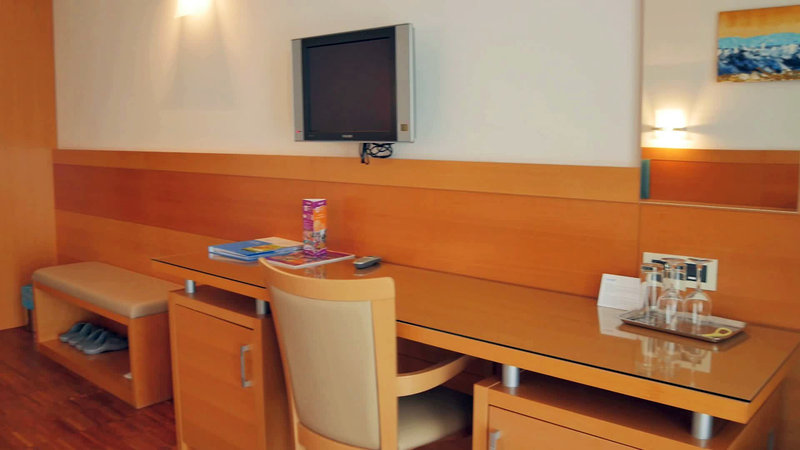 Bluesun Hotel Elaphusa 12