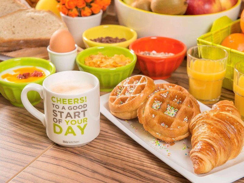 ibis Styles Dubai Airport 12