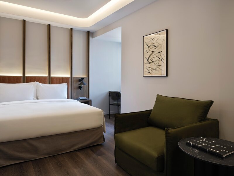 Electra Athens 32