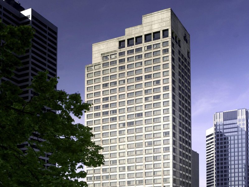 Renaissance Seattle 2