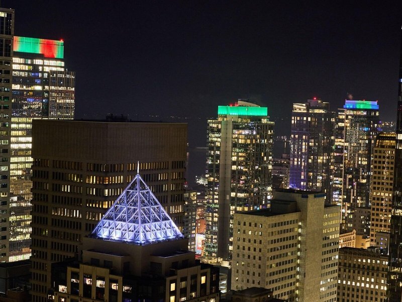 Renaissance Seattle 5