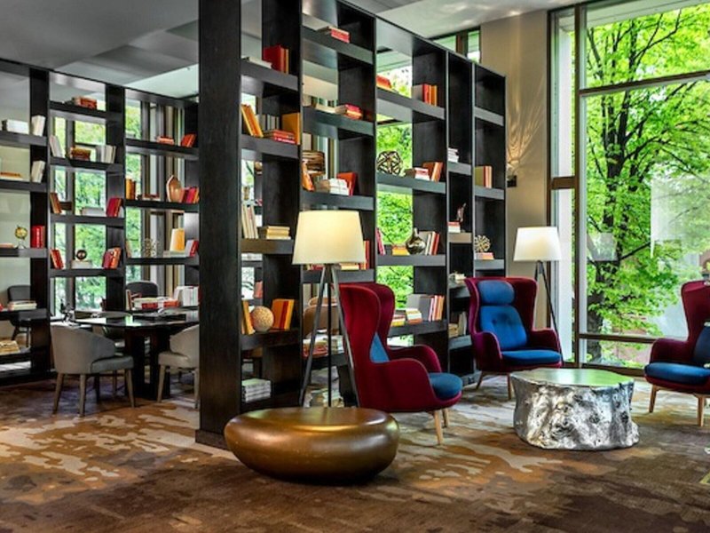 Renaissance Seattle 7