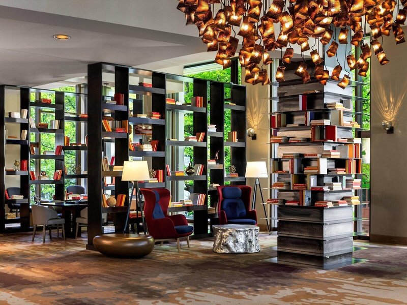 Renaissance Seattle 8