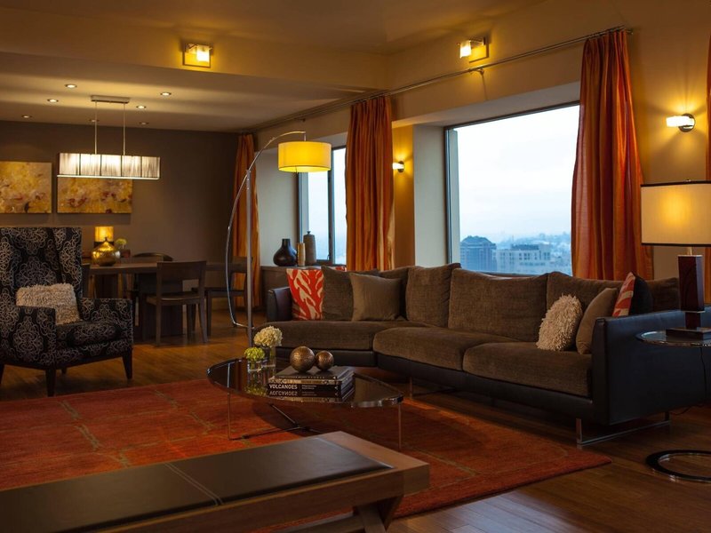 Renaissance Seattle 36