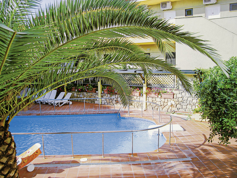 Elia Apartments 4