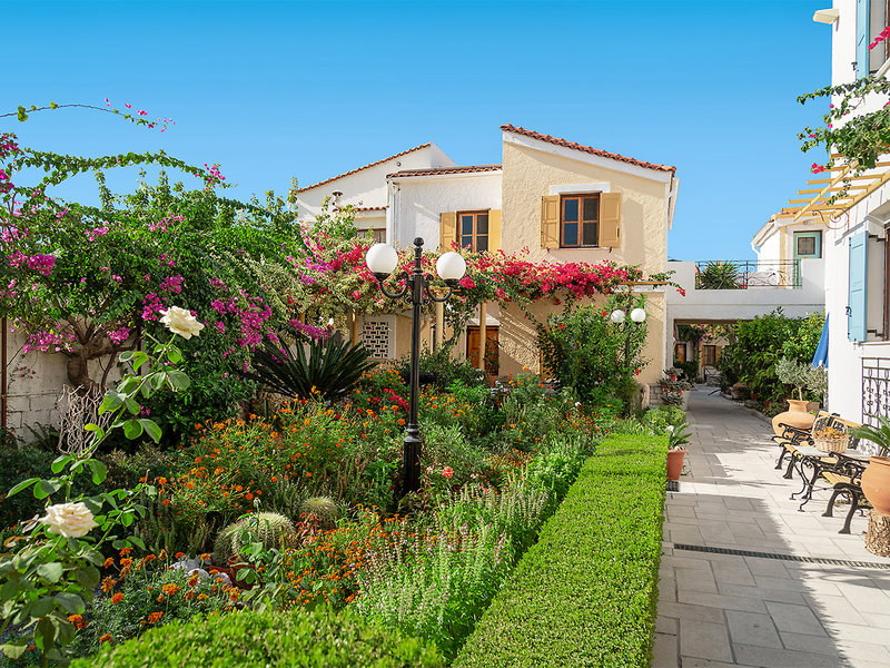 Olympia Village 9 - Garden