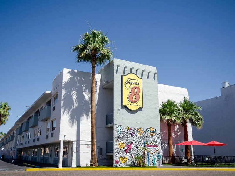 Super 8 by Wyndham Las Vegas North Strip/Fremont St. Area 4