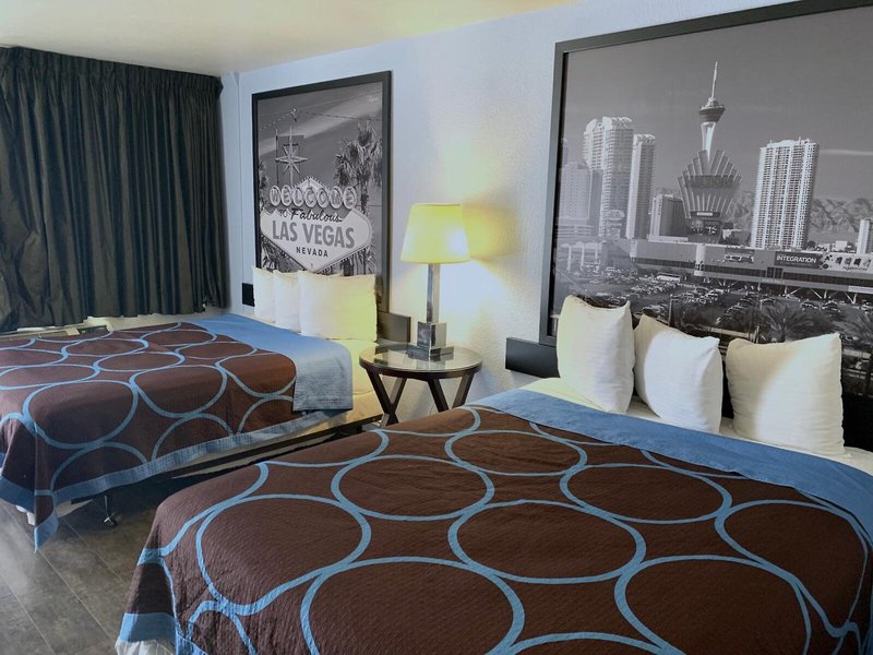 Super 8 by Wyndham Las Vegas North Strip/Fremont St. Area 10