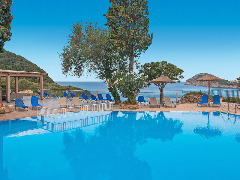 Blue Princess Beach Hotel & Suites 13