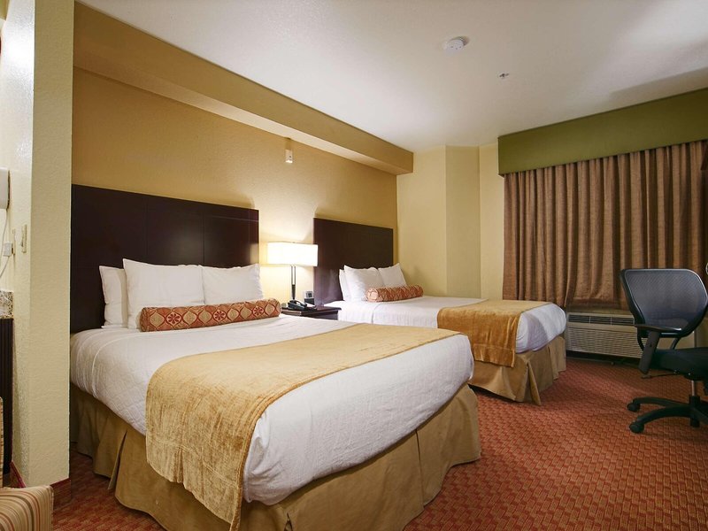 Spark by Hilton Orlando near SeaWorld 10