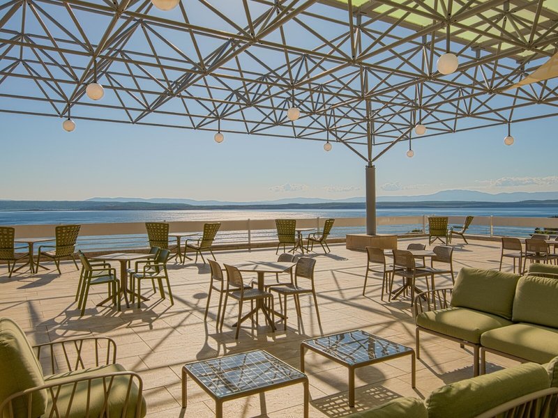 Pavilion Omorika 6