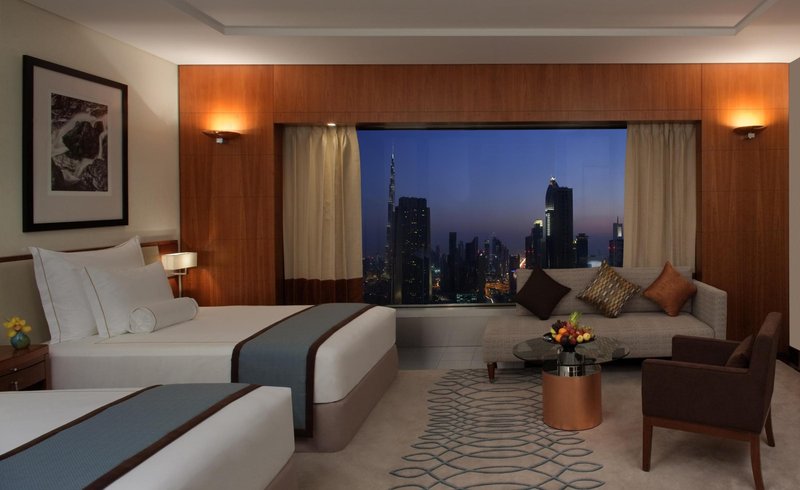 Jumeirah Emirates Towers 12