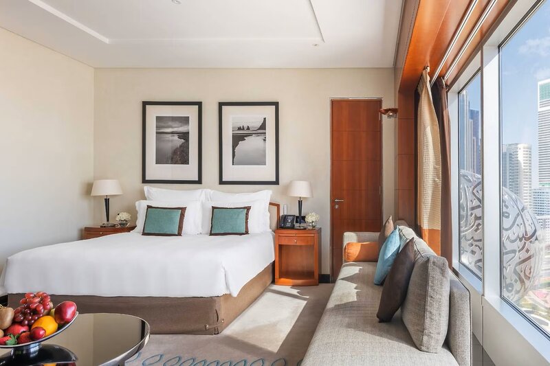 Jumeirah Emirates Towers 17