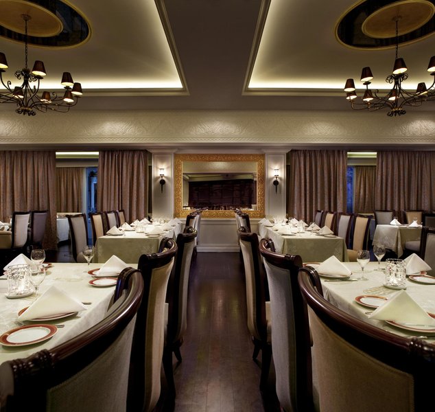 Jumeirah Emirates Towers 21