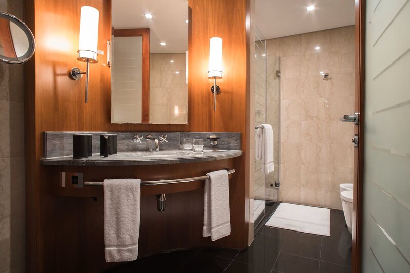 Jumeirah Emirates Towers 27