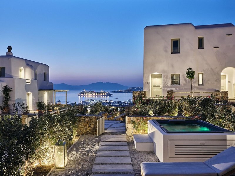 Belvedere Mykonos Hilltop Rooms & Suites 11
