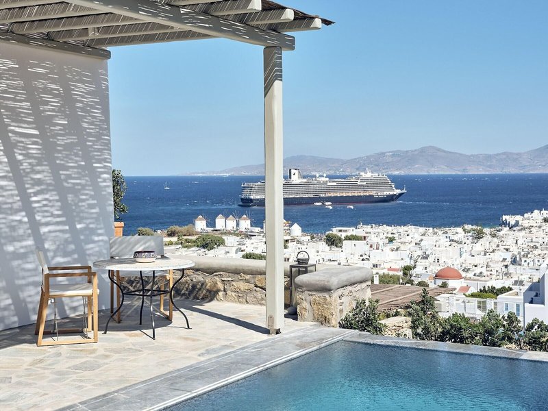 Belvedere Mykonos Hilltop Rooms & Suites 15
