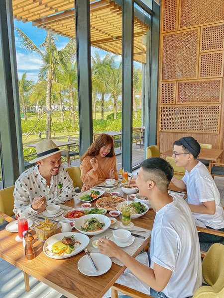 Mövenpick Resort Waverly Phu Quoc 20