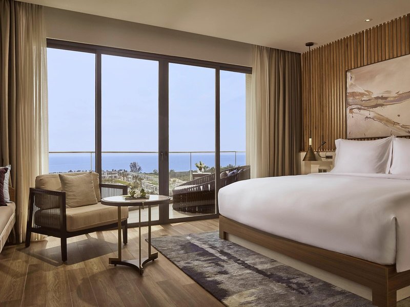 Mövenpick Resort Waverly Phu Quoc 48