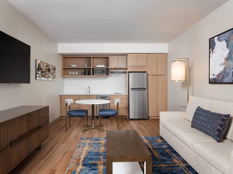 Delta Hotels by Marriott Virginia Beach Waterfront 25