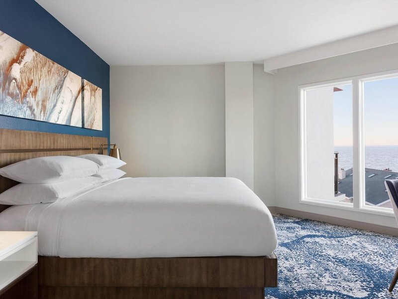 Delta Hotels by Marriott Virginia Beach Waterfront 26