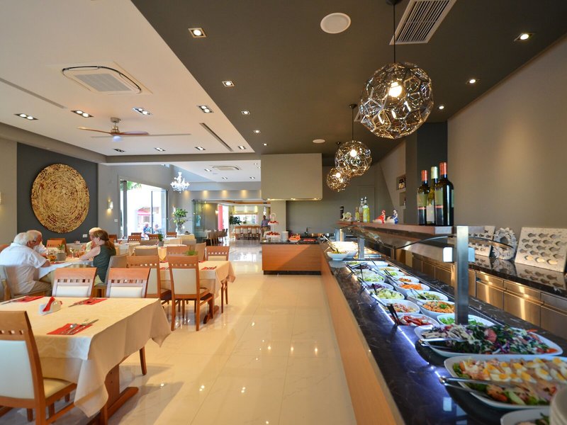 Evilion Sea & Sun Hotel 9