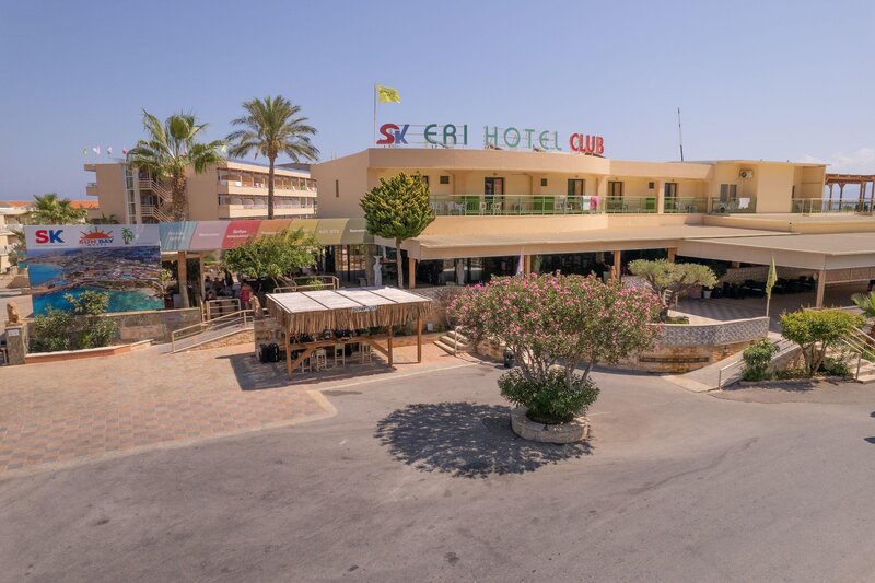 Eri Beach 26