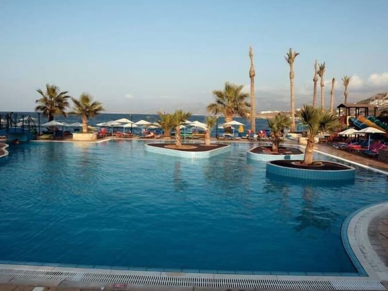Eri Beach 14
