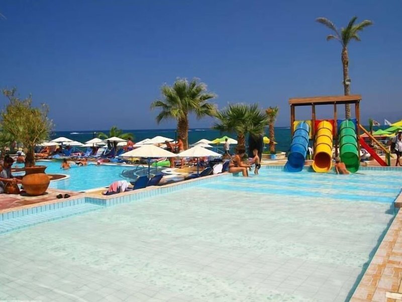 Eri Beach 18