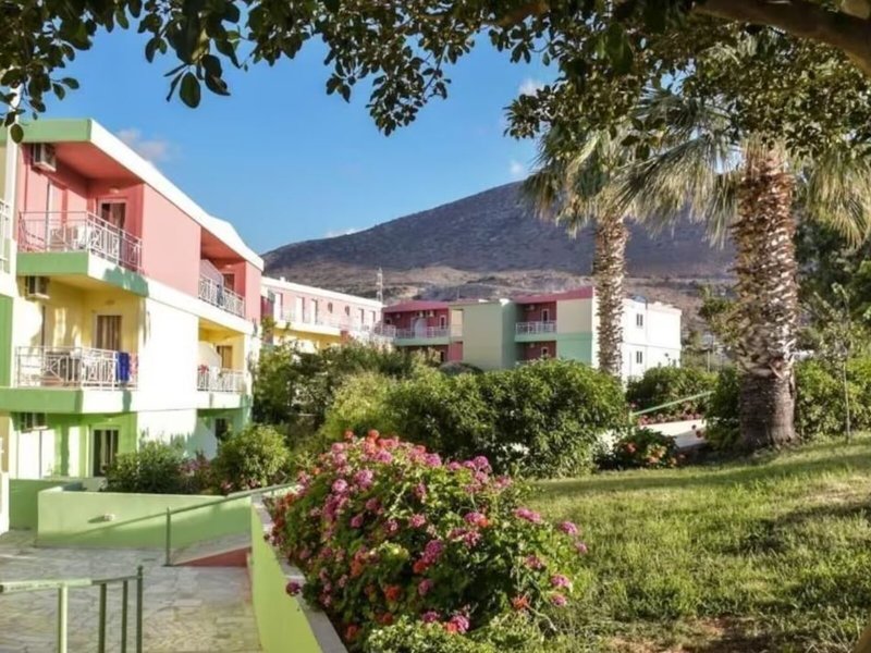 Eri Beach 25