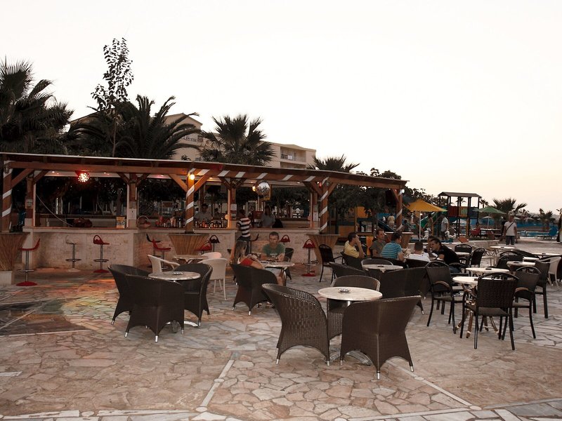 Eri Beach 38