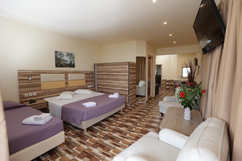 Eri Beach 85