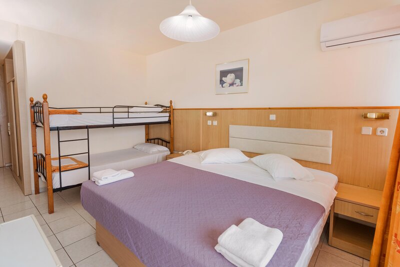 Eri Beach 112