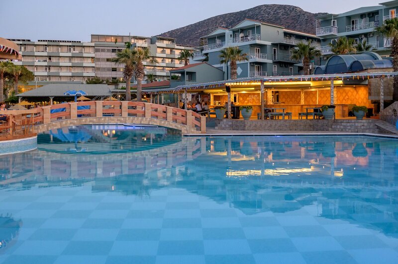 Eri Beach 56